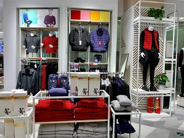 京東攜手紅豆打造首個(gè)服飾類(lèi)無(wú)界零售店 落地?zé)o錫十一開(kāi)業(yè)